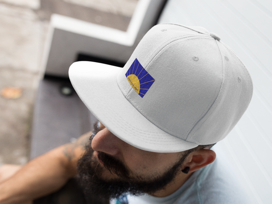 Jesus Your Light Cap – Weiß (Flexfit, Logo-Print)
